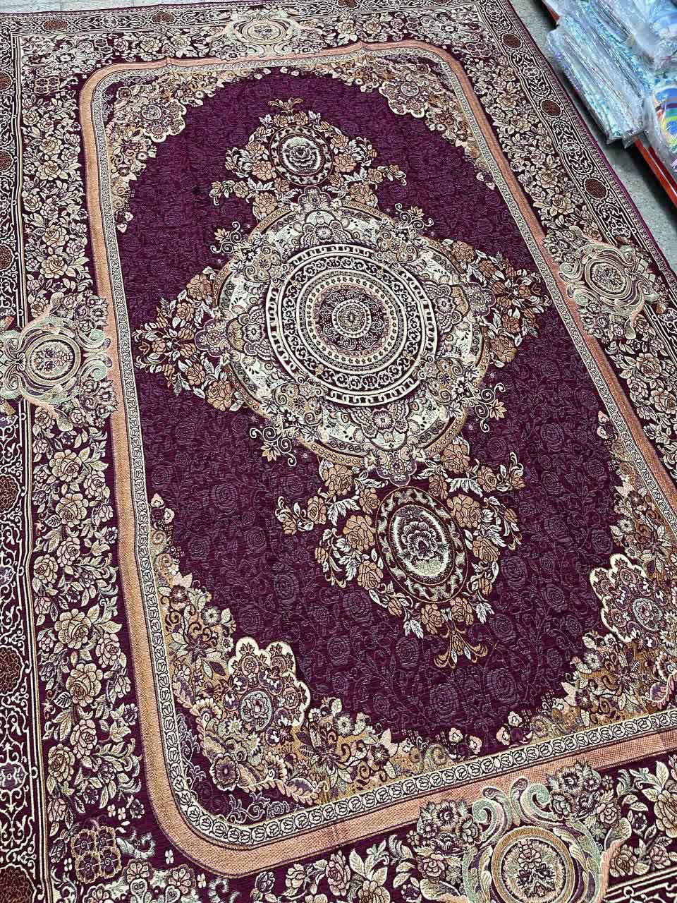 رو فرشی مخمل یلدای کویر یزد ابعاد 3 در 3/5 (9 متری) در کالای خواب آرامش
