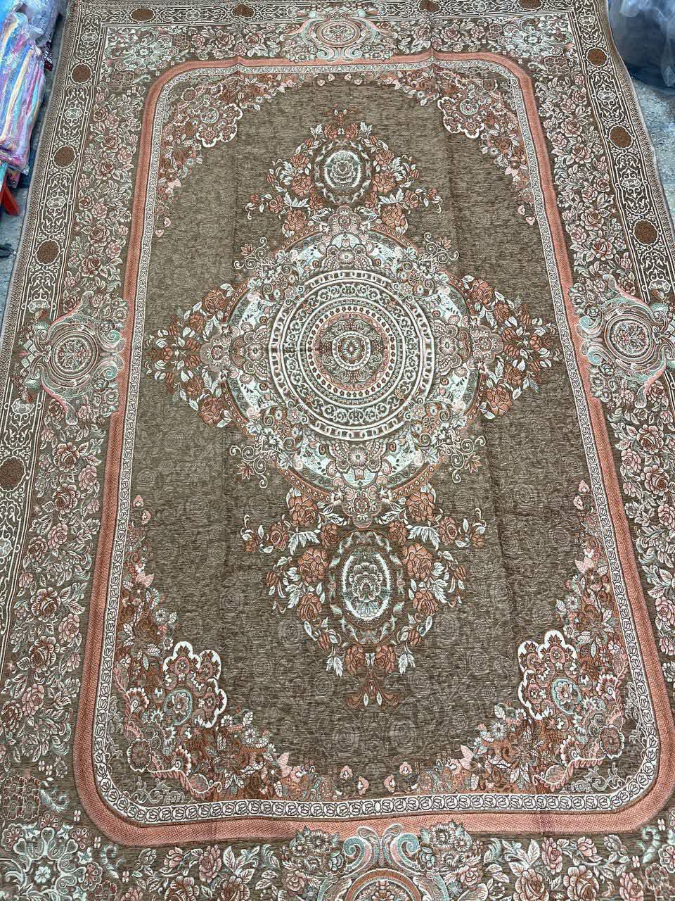 رو فرشی مخمل یلدای کویر یزد ابعاد 3 در 2 (6 متری) در کالای خواب آرامش