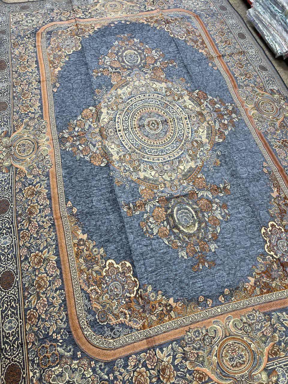 رو فرشی مخمل یلدای کویر یزد ابعاد 1/5 در 2 (3 متری) در کالای خواب آرامش
