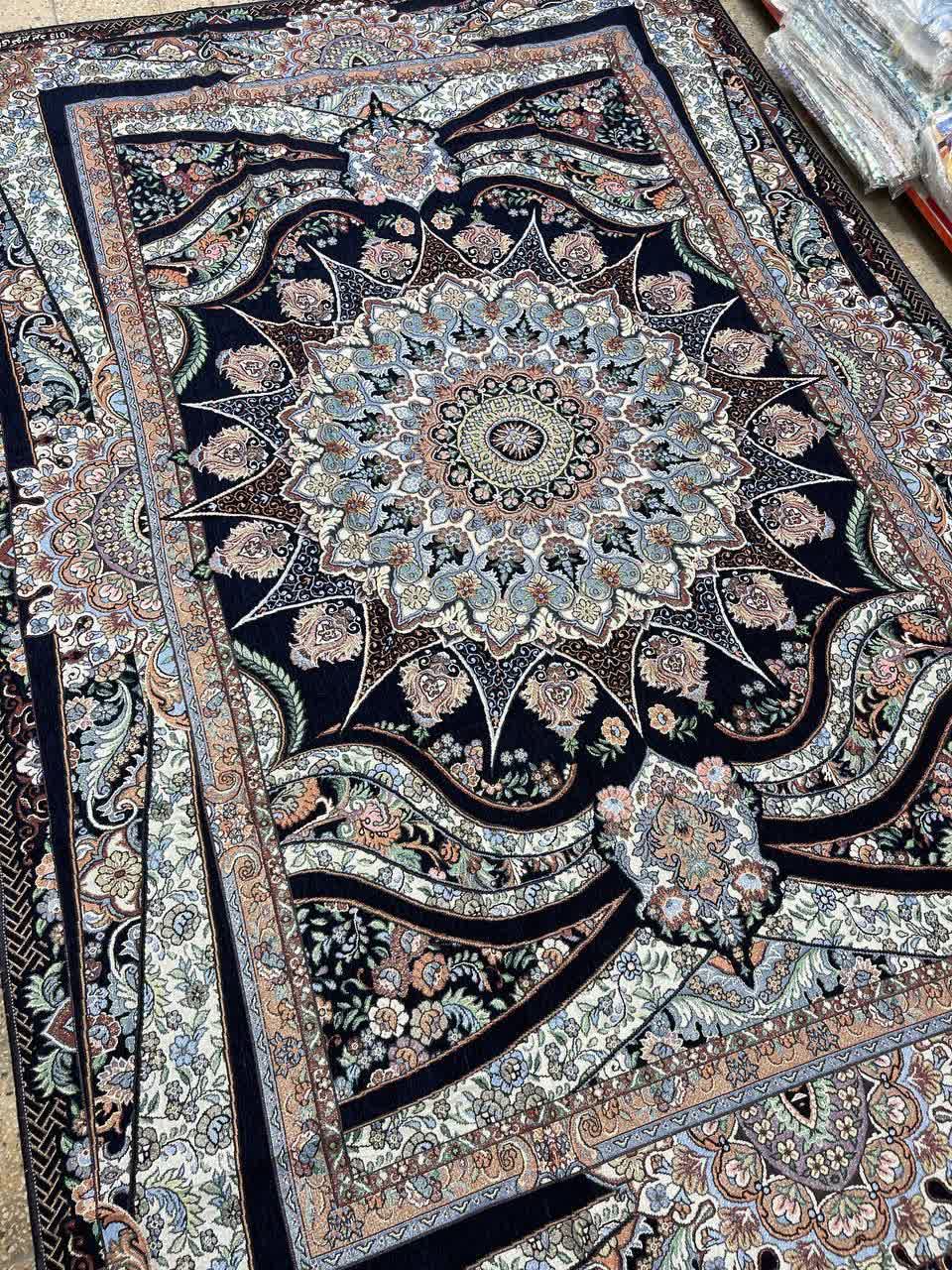رو فرشی مخمل زرک دار یلدای کویر یزد ابعاد 3 در 4 (12 متری) در کالای خواب آرامش